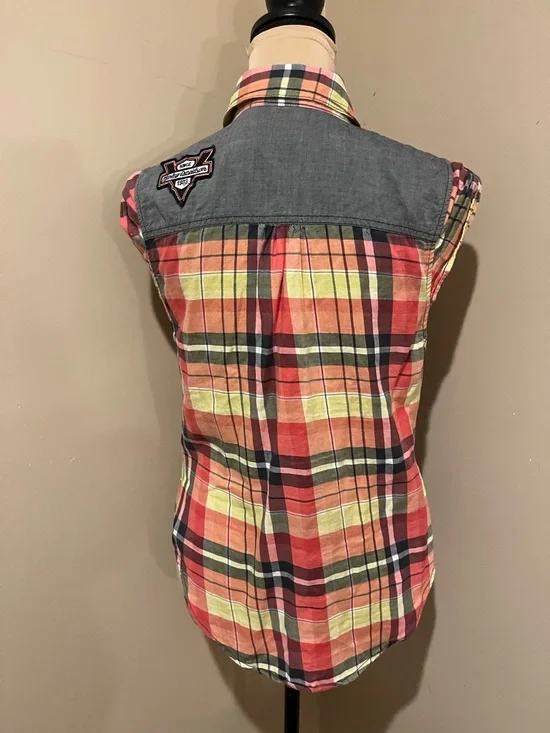 Harley Davidson Plaid Sleeveless Snap-Front Top with Patches, size small - Picture 2 of 12